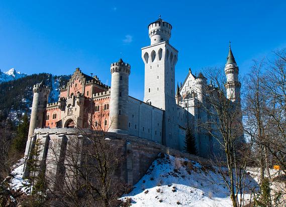 Какого Германа не могут дождаться к полуночи и кто такой большой брат: истории знаменитых фраз